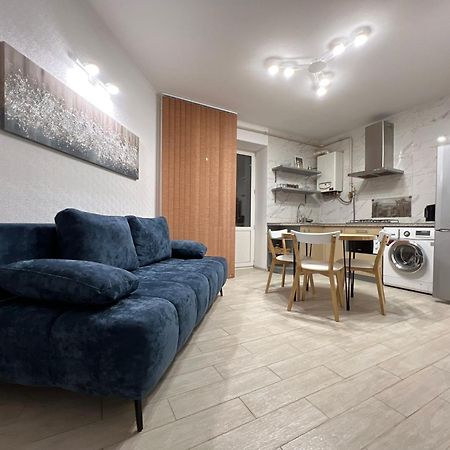 Chernigov City Apartments Na Peremohy Esterno foto